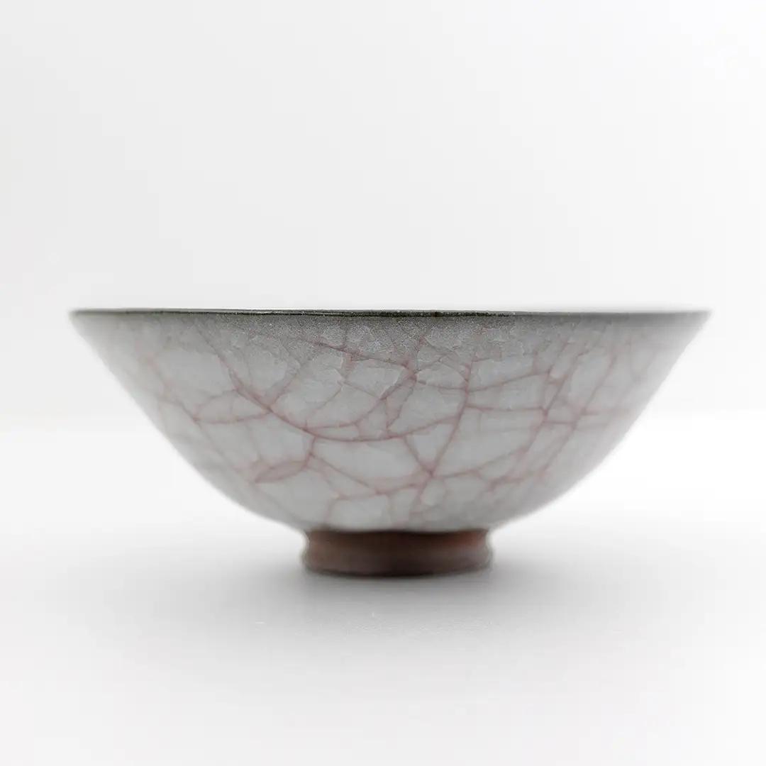 【 氷裂貫入青瓷 白磁 】 抹茶茶碗 （ 小野寺裕司 作 ） 径14.7cm×高さ6.0cm