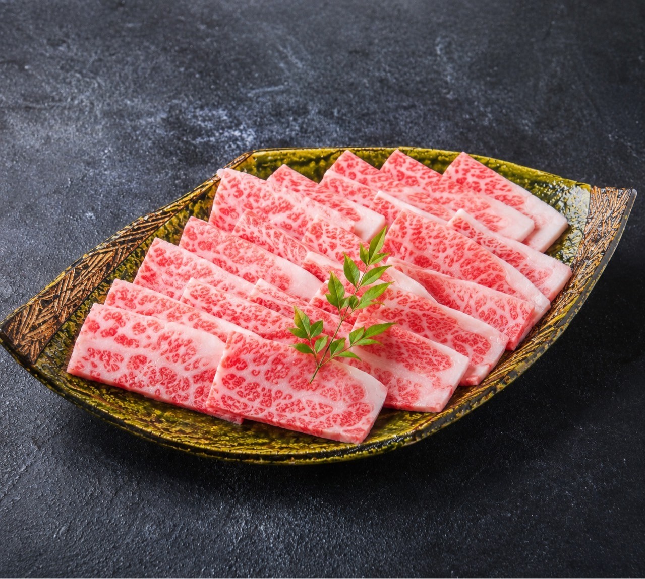 
                  08-27-030　旨味凝縮天童牛カルビ600g
                