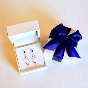 K10YG(10金) イエローゴールド 揺れる ガーネット 地金 ピアス  保証書付 SR-2363 242-055-e