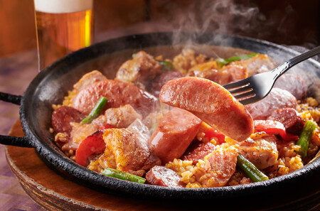 スペイン産栗豚とチョリソーのパエリア 2人前 静岡の老舗スペインレストラン「サングリア」 冷凍 スペイン料理 パエリア タパス ワイン バル バール◇