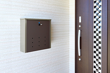 スチール宅配ボックス（ポスト兼用） 壁掛けも可能 [グリーンライフ] 【058P001】