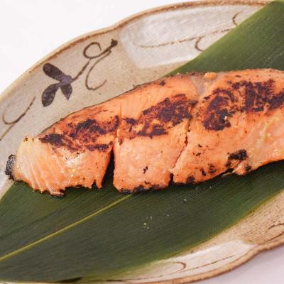 ふるさと納税 釧路市 【7日程度で発送】 天然厚切紅鮭 食べ比べセット 西京漬 2切×2袋、粕漬 2切×2袋 (計8切) |  | 01
