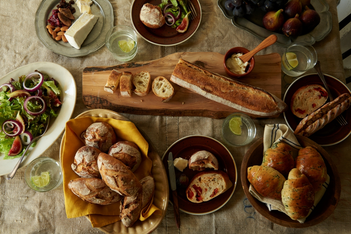 公園ピクニックが楽しめる！街のパン屋「salut!!」で使える3,000円チケット（ふるさとチケット）パン サリュー!! クロワッサン バターロール ハード系 菓子パン ギフト 贈り物 プレゼント