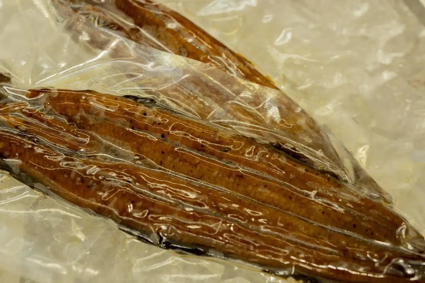 【 うなぎの蒲焼 】 うなぎの蒲焼1尾