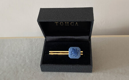 ＜タイピン＞ オクタゴン ペガサス ネイビー / ネクタイ ピン スーツ 小物 ギフト 贈り物 / 瀬戸市 / 陶華[BBCD026]