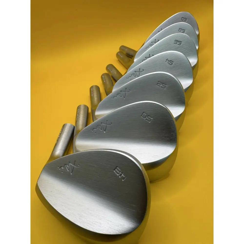 【福岡市】Abi Wedge ホワイトクロムメッキ　N.S.PRO MODUS3 WEDGE 105　女性クラフトマンの阿比留俊子　設計・デザイン 52°