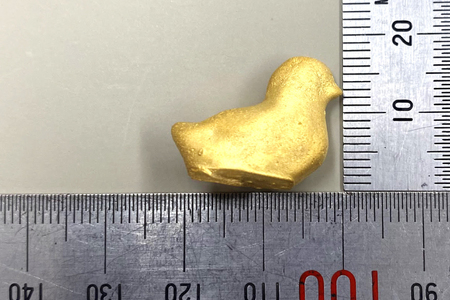 AJ253 K24 純金 ひよこ(島原地鶏) 24g 記念オブジェ [ 金 24金 24K ゴールド gold 貴金属 インゴット 記念品 チャーム 投資 資産 長崎県 島原市 ]