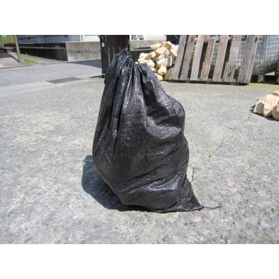 ふるさと納税 上天草市 庭石、ごろた石　あまくさ石灰石中粒(90〜150ミリメートル内外)約20kg土嚢袋入 |  | 01