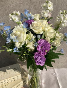 お楽しみ！6か月 お届け 季節のアレンジメント「Large」 | アレンジ タイプ 高さ約42cm 横幅約40cm お花 flower フラワー ふらわー 花 はな リトルシード インテリア 植物 定