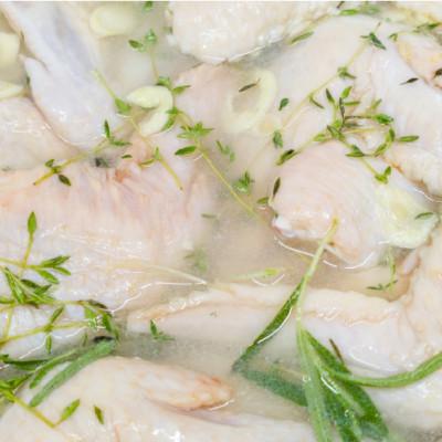 ふるさと納税 掛川市 ほろりとほぐれる、しっとり柔らか手羽先のコンフィ 15本入り　寅や |  | 02