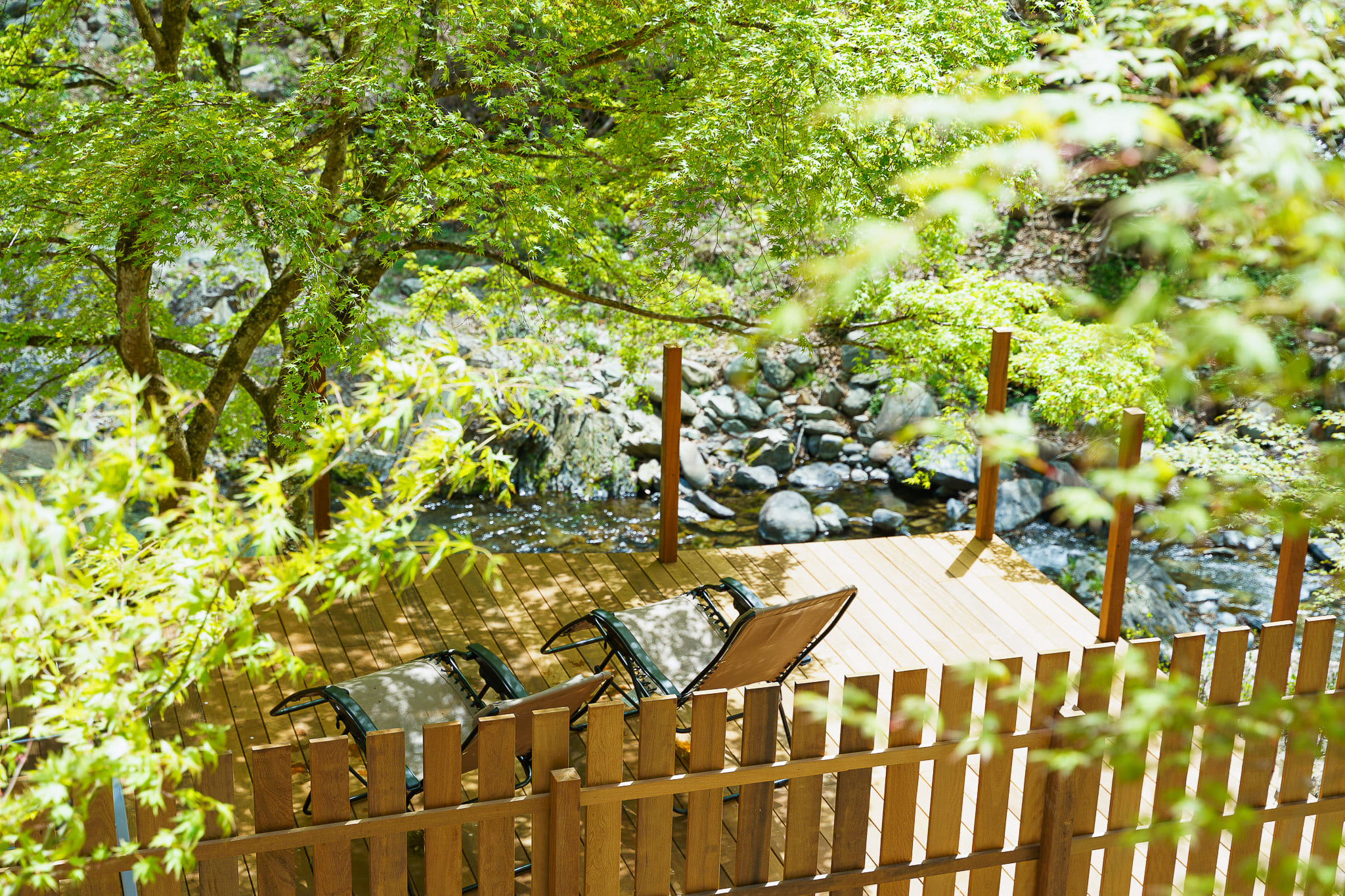 檜原産木材で建てた薪ストーブのサウナ小屋・たなごころサウナOasis