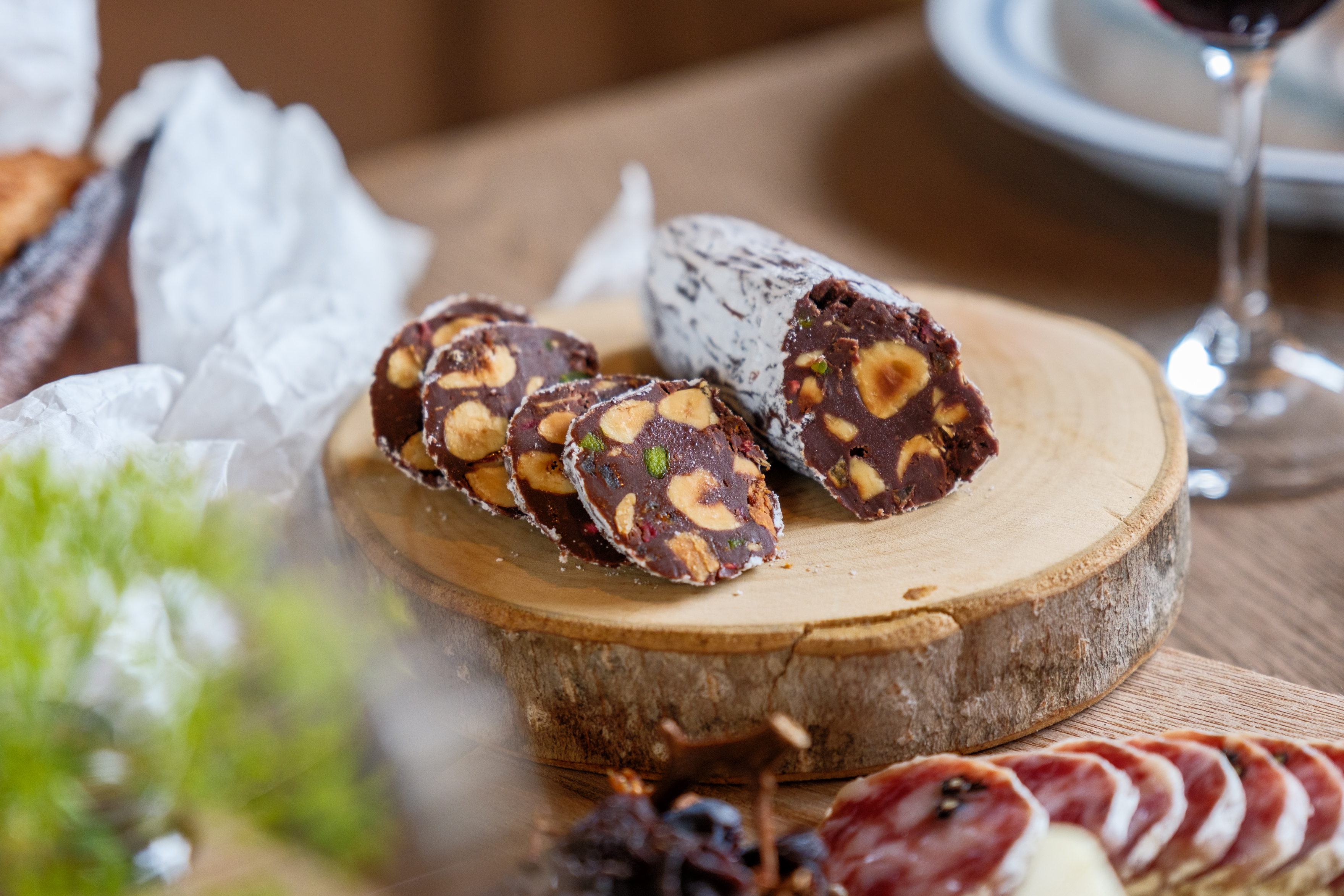 【おつまみソシソンセット】白カビドライソーセージ2本 ソシソンショコラ セット おつまみ 盛り合わせ お取り寄せ ギフト デザート 北海道 せたな町 ふるさと納税