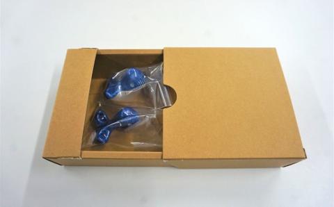 クジラ の 箸置 日常屋 白土 (ルリ釉) 2客 ［1523］