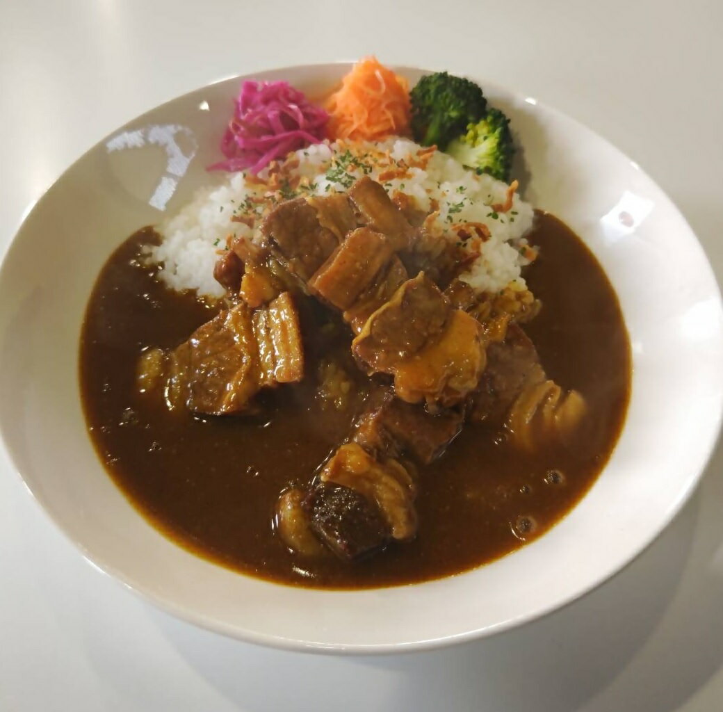 【ふるさと納税】氷温熟成カレー 200g×3個 洋食厨房舶来亭で人気の氷温熟成カレーをご自宅で！【24-010-050】レトルトカレー 常温 3人前 レトルト お取り寄せ グルメ ご当地 10000円 1万 鳥取県 米子市 送料無料