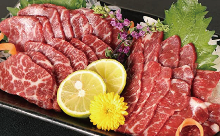 【国産またはカナダ産国内肥育】 霜降り(中トロ)200g＋赤身200g 合計400gセット 馬肉 絶品 極上 馬 生肉 肉 精肉 生食用 お肉 肉類 刺身 赤身 国産 新鮮 鮮度 産地直送 小分け 食