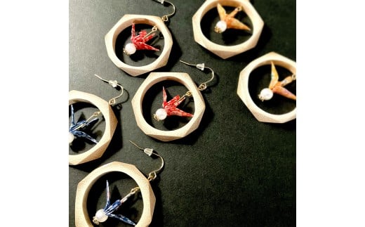 兵庫県産天然竹のアクセサリー　　竹と折り鶴　（ピアス）　