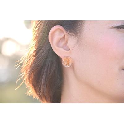ふるさと納税 那賀町 木の樹脂ピアス |  | 02