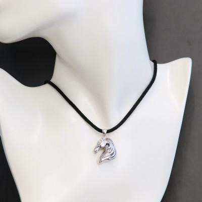 ふるさと納税 山梨市 SV925 馬 無垢ペンダント【重さ25g・長さ50cm】 |  | 02