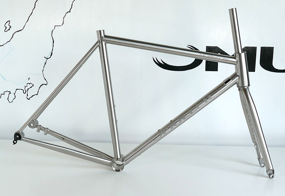 【ふるさと納税】【受注生産】HORIZONディスクブレーキチタンロードバイク（フレーム＋フォークセット：1セット） 自転車 チタンロードバイク チタンバイク 本体 ツーリング サイクリング スポーツ アウトドア 通勤 通学 街乗り 三重県 桑名市 送料無料