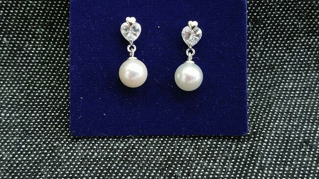 【ふるさと納税】O-81伊勢志摩あこや本真珠ピアス・ブラ(ジルコンハート)SV製