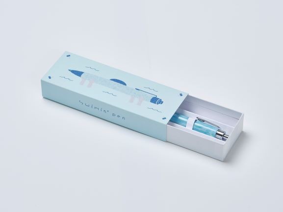 
            越前海岸と若狭湾に漂着した海ごみで作ったボールペン「swimin’ pen」（寄付の使い道に「福井県内でのSDGs推進活動を応援」を選択された県外在住の方のみ）
          