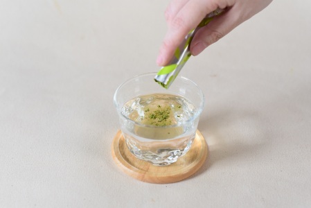 ＜微粉末茶 颯々 20本＞選べる 内容量 お茶 茶葉 tea 緑茶 製茶 茶粉末 アイス ティー スティック 持ち運び マグボトル お手軽 小分け 飲料類 水分補給 アレンジ お菓子 国産 宮崎県産 