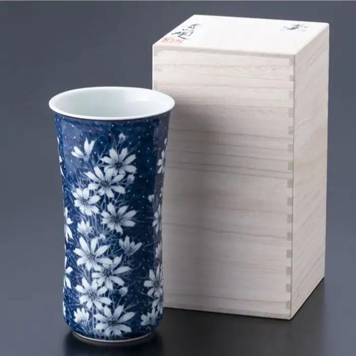 【波佐見焼】『2019年 現代の名工受賞！』染付 花器 花瓶 (コスモス)【青以窯】 [HD01]  波佐見焼