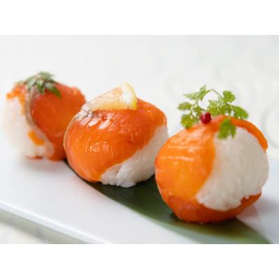 ふるさと納税 長浜市 【毎月定期便】毎月異なる魚種が届く♪スモークサーモン2パック全3回 |  | 01