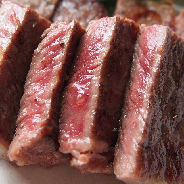 
飛騨牛サーロインステーキ2枚
