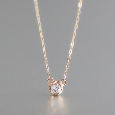 ふるさと納税 大津市 【10金イエローゴールド ダイヤモンドネックレス】0.05ct 可愛さと上品さを兼ね備えたペンダント |  | 01