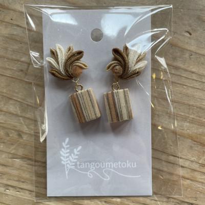 ふるさと納税 与謝野町 Wood Accessory　天然木の温かみを感じる職人手づくりの木とシルクつまみ細工のピアス |  | 01