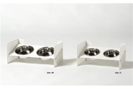 ＤＩＳＨ　ＳＴＡＮＤ（ペット用食器スタンド）【サイズ：Ｍ　カラー：サテンホワイト】※高さ・角度調整可能　組立式