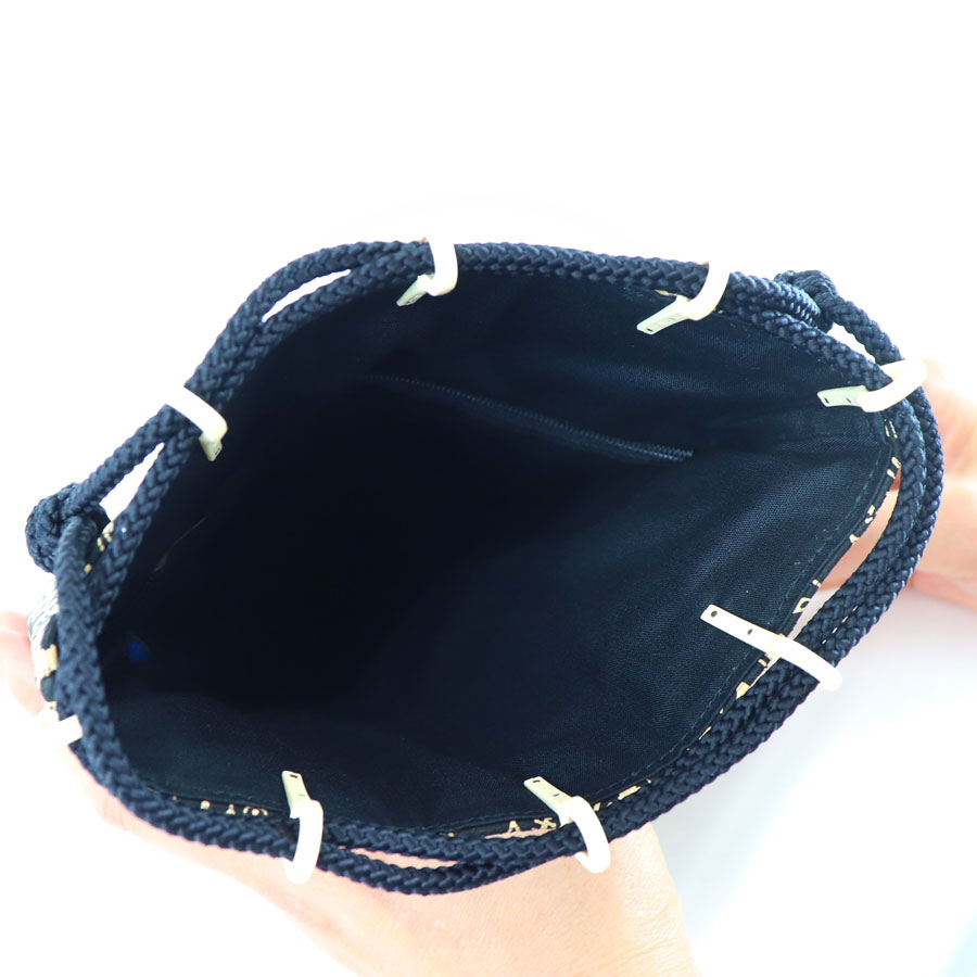 ＜印傳屋 上原勇七＞甲州印傳　印傳屋上原勇七　合切袋　黒×白　楽器