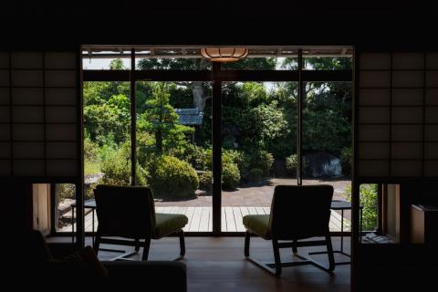 一棟貸切宿「茶心」1泊2日 ペア宿泊券（朝食付き）【T3】