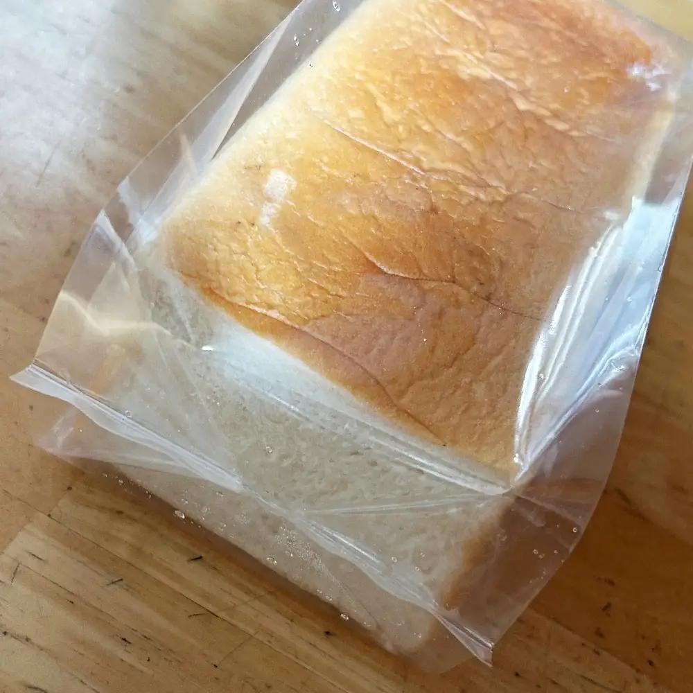 やわらかミニ食パン（3本入り）　【35P3002】