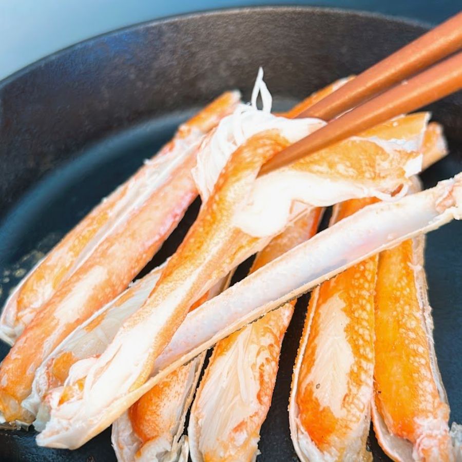 ＜丸勝水産＞【もったいない！を食べよう】訳あり 冷凍ボイルずわいがに足 600g