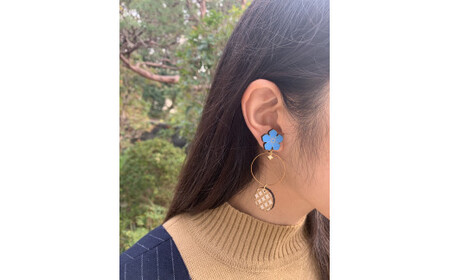 水色桔梗と七宝柄のお守り耳飾り(ピアス) FCG064