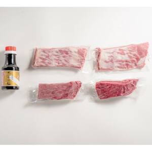 【桜屋】上赤身 霜降り馬刺し食べ比べ(各300g) 計600g(専用醤油付き150ml)(益城町)【配送不可地域：離島】【1612283】