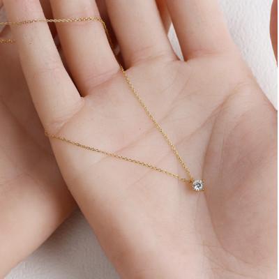 ふるさと納税 大津市 K18 金【0.2ct ラボダイヤモンドネックレス】4本たてづめ 輝き続ける美しさ 一粒ペンダント |  | 02