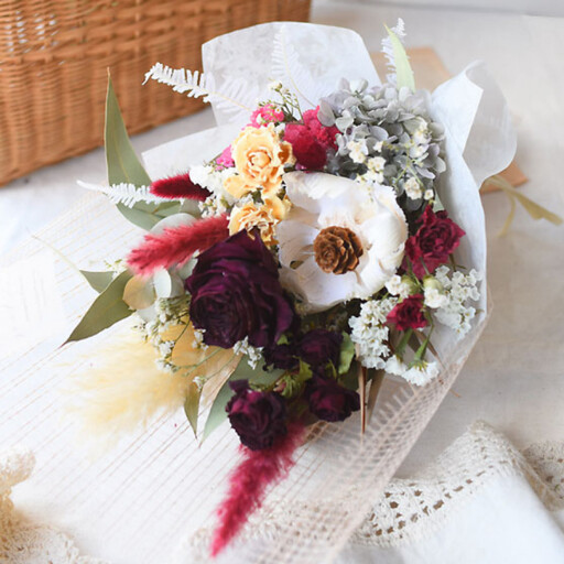 【母の日】プレミアムドライフラワー・ブーケ　ココガーネット＜お届け日：2026年5/4～5/10 当店おまかせ ＞母の日カード付き【 母の日 ギフト アレンジ 花 贈り物 大阪府 門真市 】