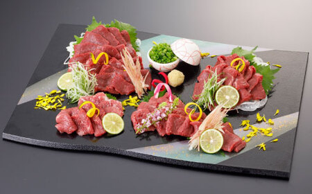 【数量限定】阿蘇馬 赤身馬刺し 約300g（専用醤油付き 150ml×1本）【阿蘇牧場】[AYBX073]