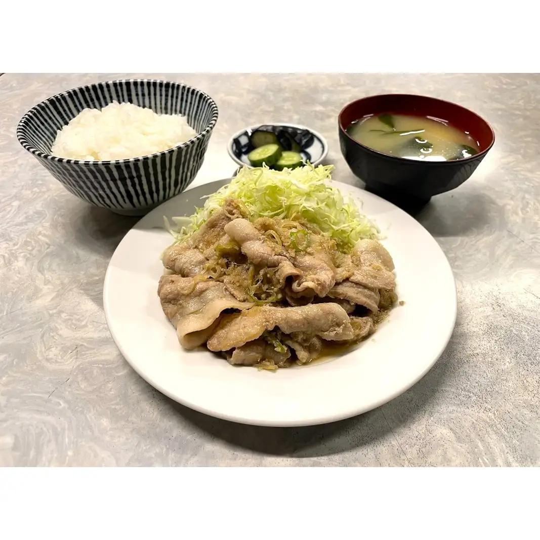 新宿・大久保「伊勢屋食堂 淀橋市場内」お食事券1,000円×3枚 0169-002-S07
