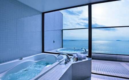 SCAPES THE SUITE 平日1泊朝食付宿泊チケット（2名様まで） ／ 葉山 ミシュラン ホテル 観光 旅行 旅行券 宿泊 宿泊券 チケット【SCAPES THE SUITE】[ASAJ001