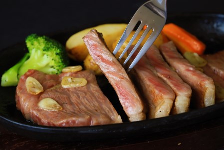 【肉の王様★神戸ビーフ素牛】特選 黒田庄和牛サーロインステーキ :  200g×7枚 (100-1)【冷蔵】