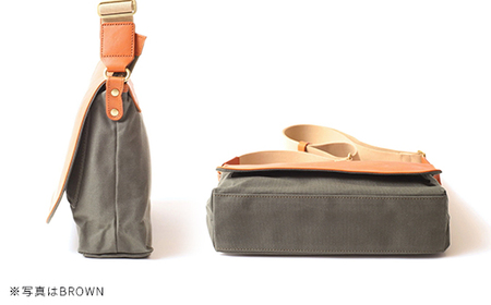 牛革かぶせ×帆布 横型ショルダーバッグ　ネイビー　【12203-0375-3】