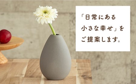 【美濃焼】piccola(ピッコラ) 一輪挿し shizuku(しずく) グレー 【金新製陶所】インテリア 雑貨 花瓶 一輪挿し お花 コンパクト グレー 灰 写真映え かわいい シンプル おしゃれ 