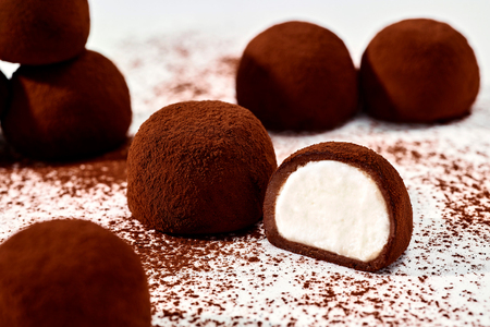 【ふるなび限定】スノーボール黒　1箱｜SNOWS 北海道 札幌市