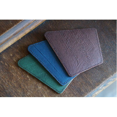 【ふるさと納税】女川銀鮭レザーのコースター 3点セット(縹・深碧・錆)【1701628】