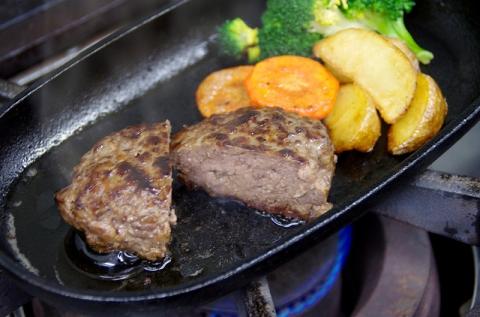 北海道産牛粗挽きハンバーグ
