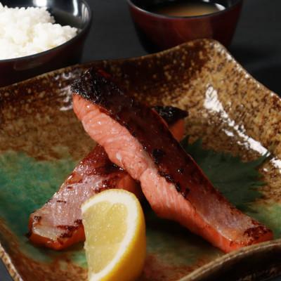 ふるさと納税 静岡市 三保サーモン食べ比べセット |  | 02